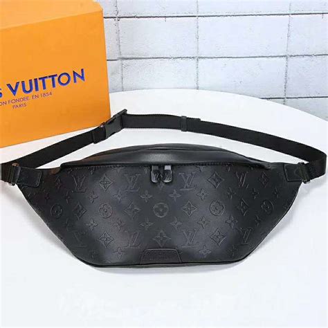 louis vuitton discovery bumbag.